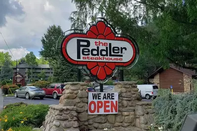 the peddler in gatlinburg