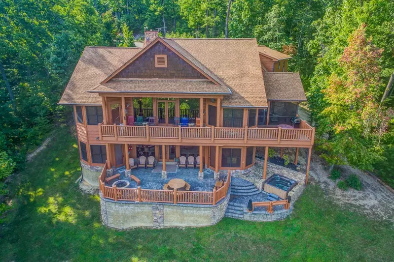 five bears mountain view lodge use
