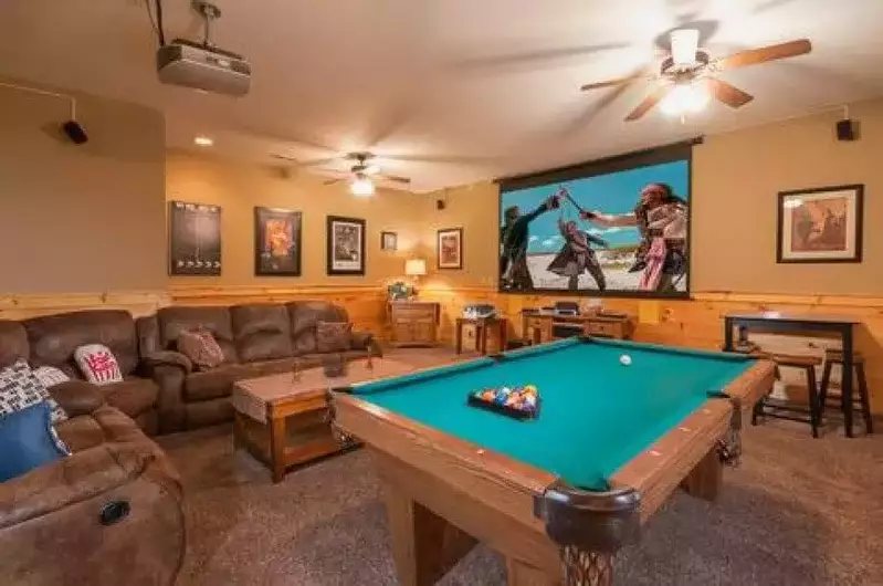 moonlight theater lodge