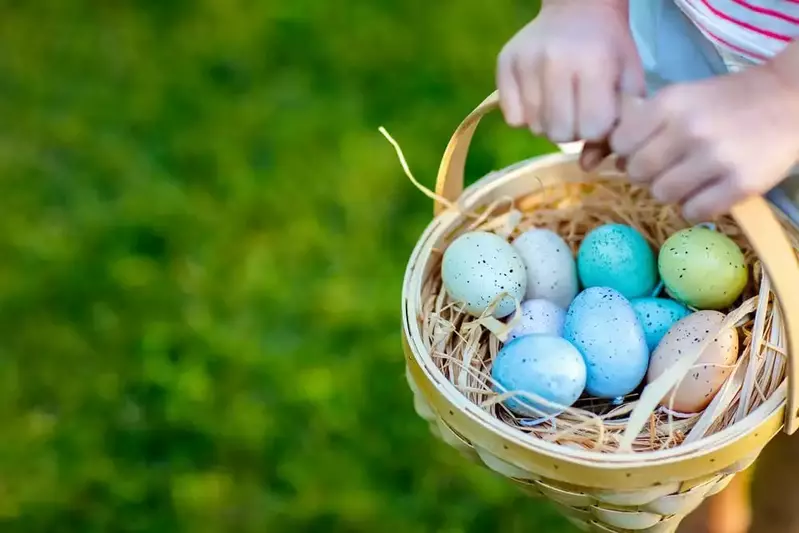 easter-egg-hunt-gatlinburg-cabin