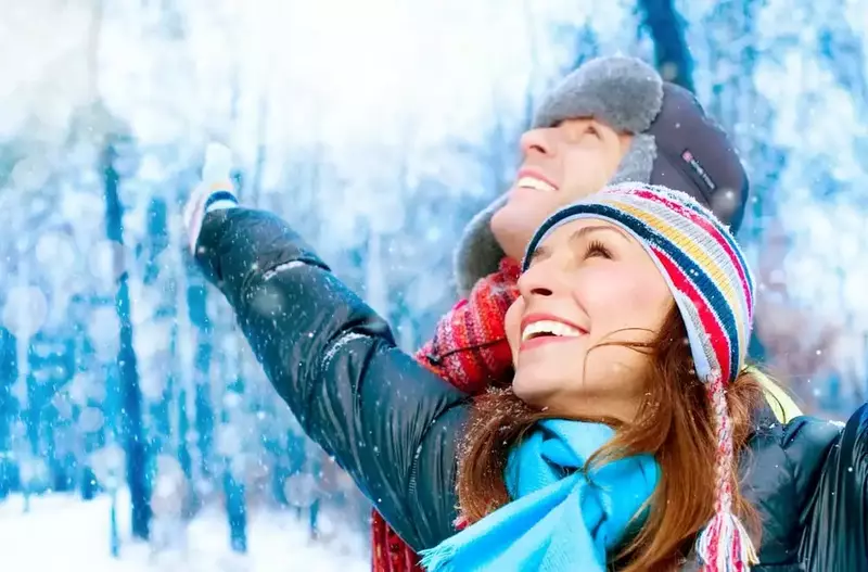 couple in snow