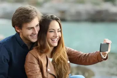 couple_enjoying_romantic_trip_to_Gatlinburg_cabins_for_two
