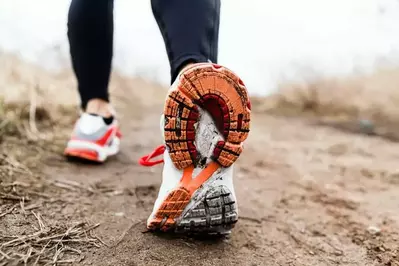 Closeup_of_hiking_shoes_in_action