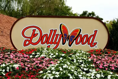 Dollywood sign