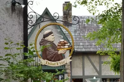 donut friar sign