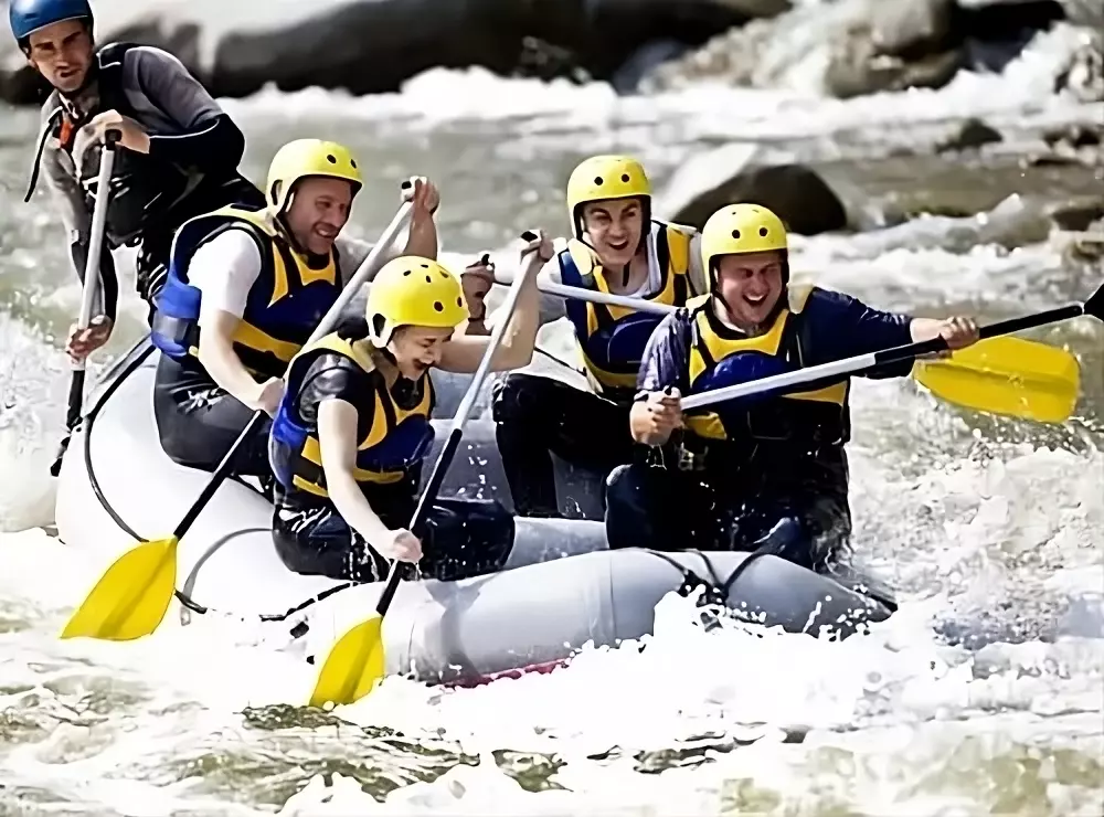 people rafting