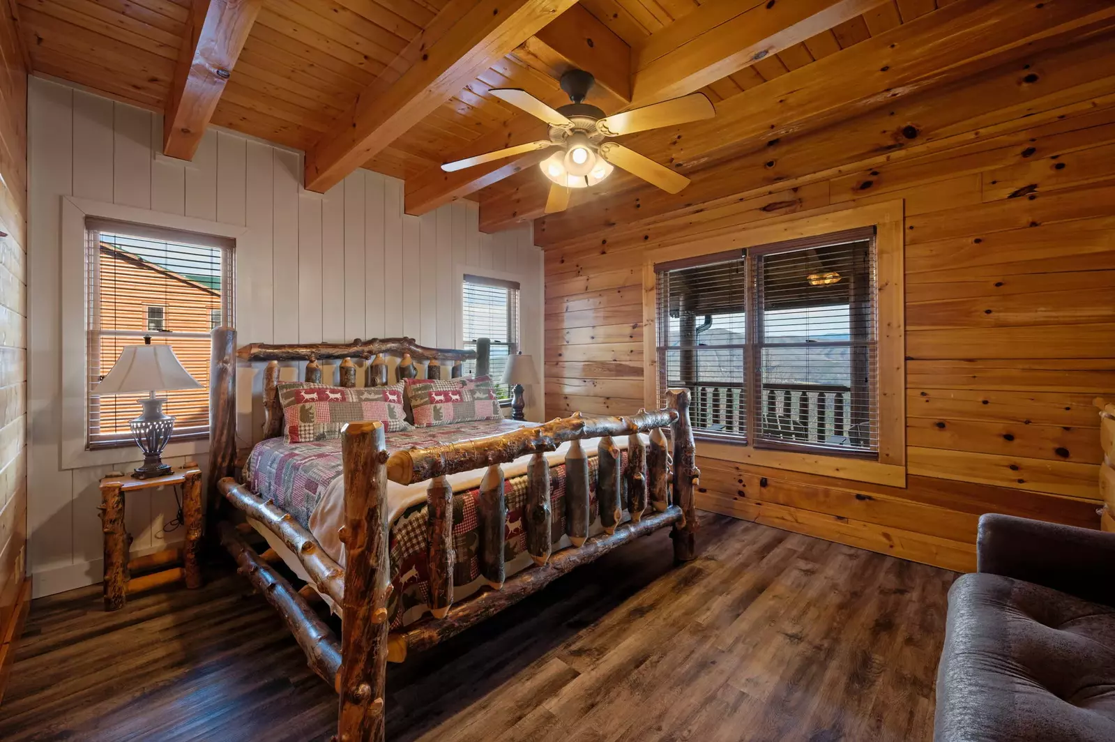 AWESOME VIEW LODGE