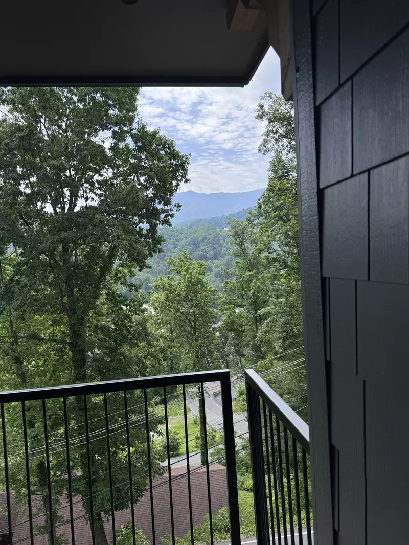 GREYSTONE HEIGHTS LODGE