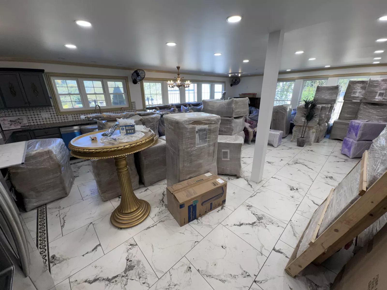 DICKENS LODGE