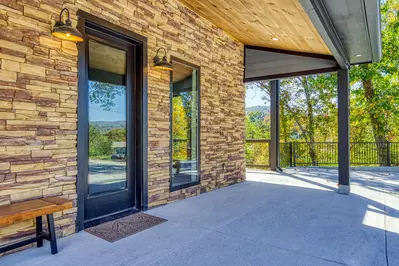 WANDERIN' BEAR LODGE