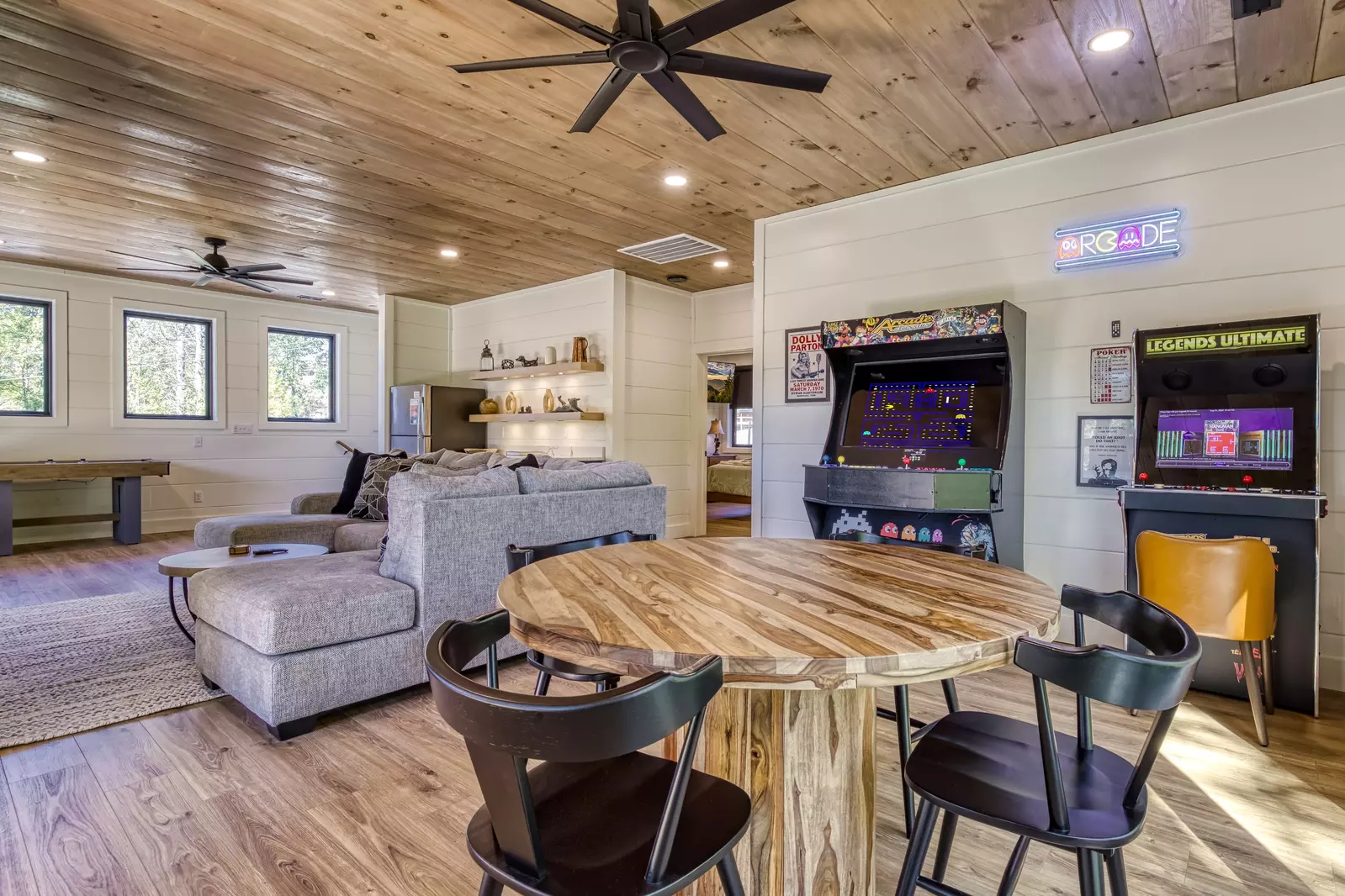 WANDERIN' BEAR LODGE