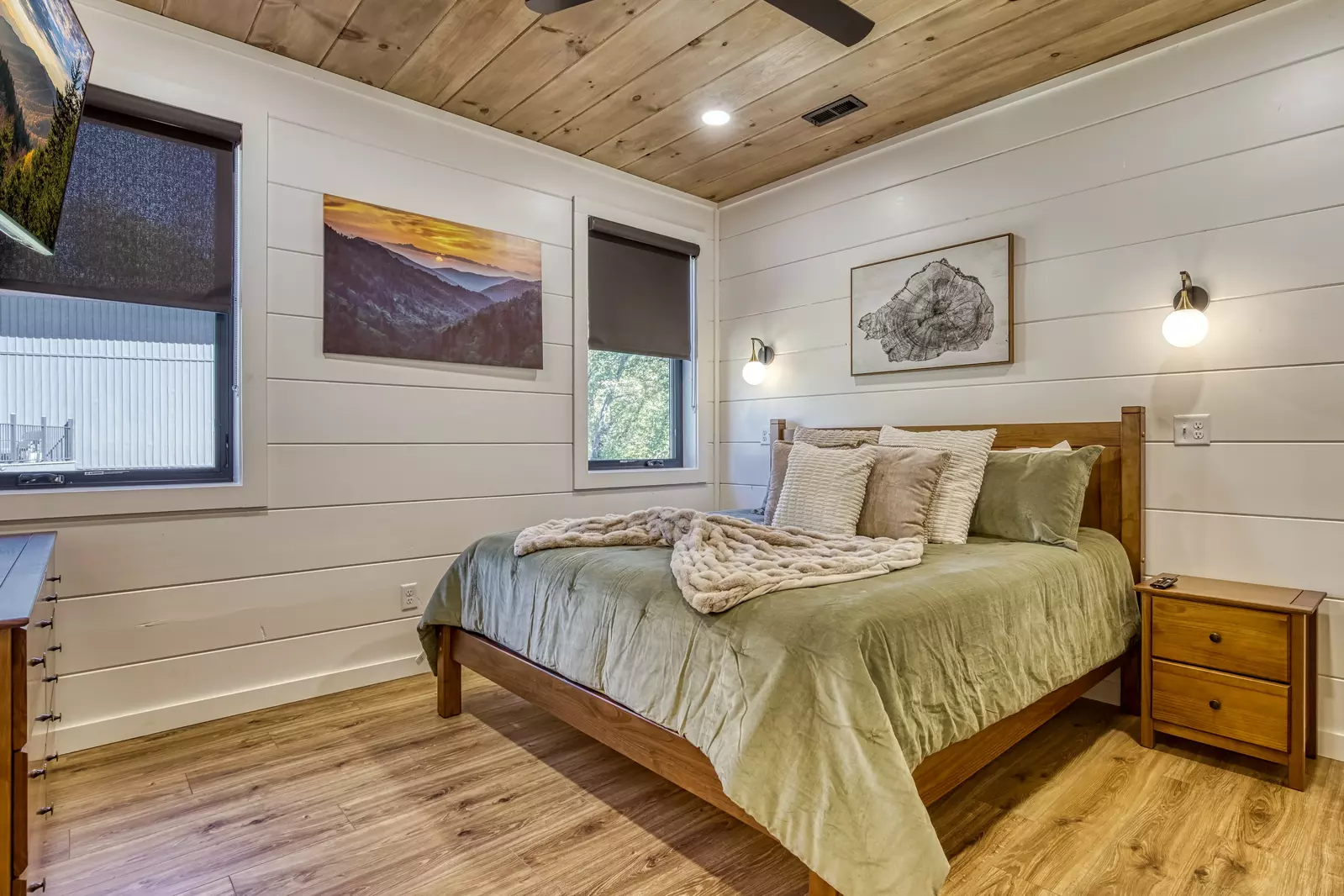 WANDERIN' BEAR LODGE