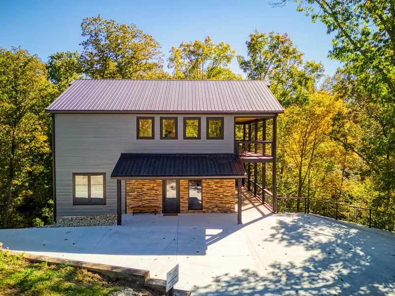 WANDERIN' BEAR LODGE