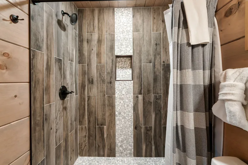 MOUNTAIN MASTERPIECE