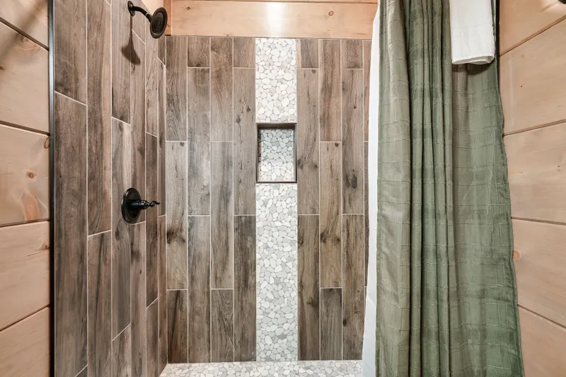 MOUNTAIN MASTERPIECE