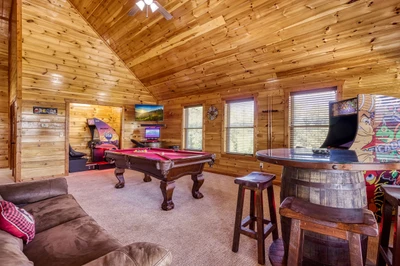 MOUNTAIN VIEW POOL LODGE