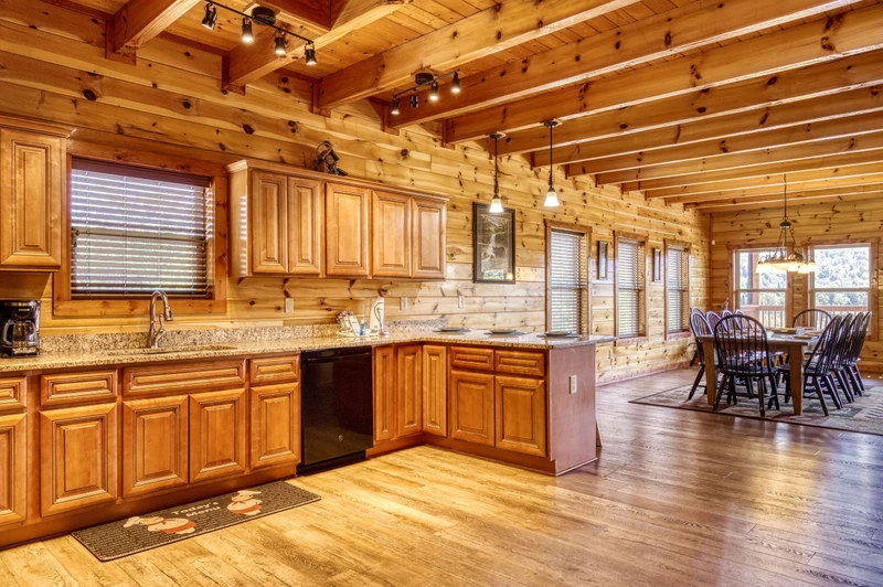MOUNTAIN VIEW POOL LODGE
