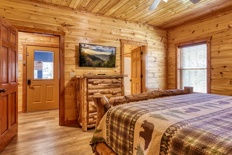MOUNTAIN VIEW POOL LODGE