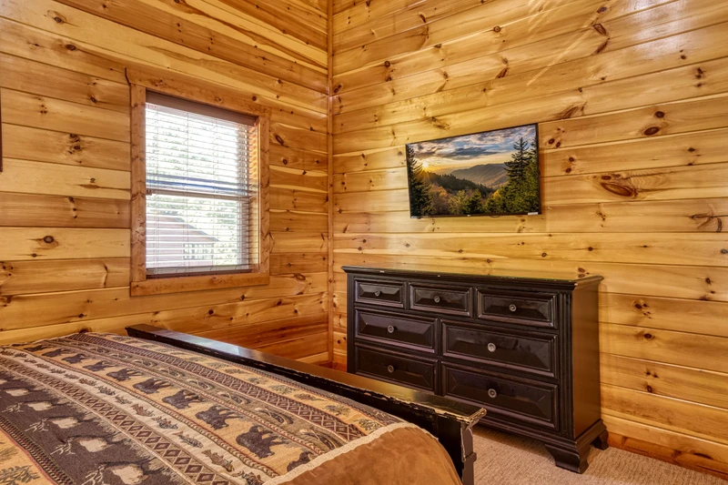 MOUNTAIN VIEW POOL LODGE