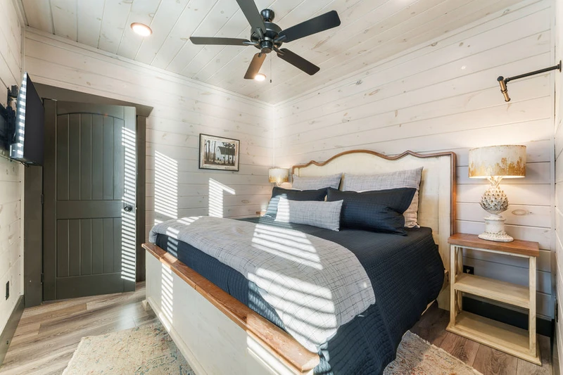 BEAR CREEK LODGE