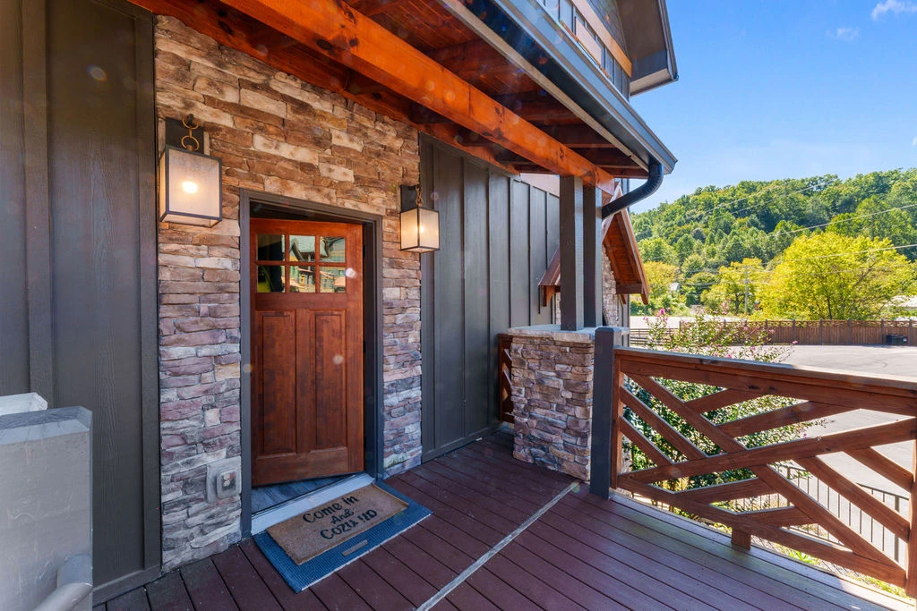 BEAR CREEK LODGE
