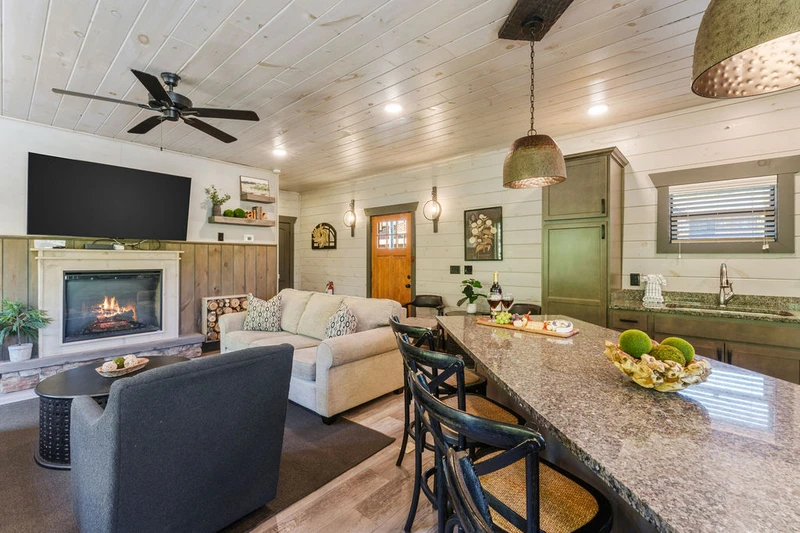 BEAR CREEK LODGE