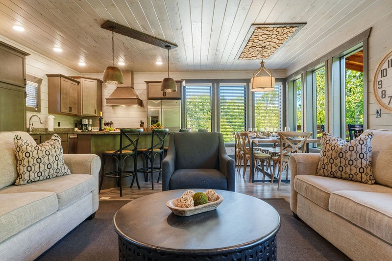 BEAR CREEK LODGE