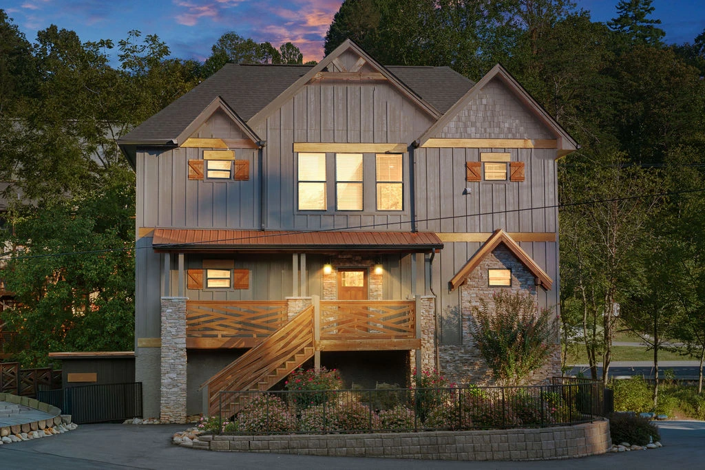 BEAR CREEK LODGE