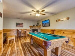 game room in Lazy Daze Lodge cabin