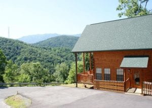 Bear_Crazy_one_of_our_cabins_in_the_Great_Smoky_Mountains